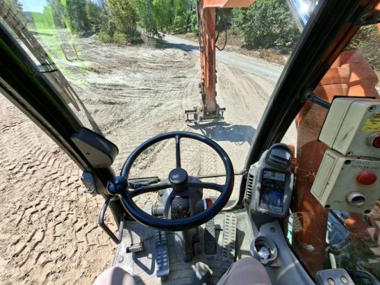 Hitachi ZX 170 W-5 B ZX 170 W-5 B 2016 2 Wheeled Excavators image 9