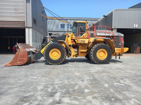 Volvo L350H (EXW - Abu Dhabi) L350H (EXW - Abu Dhabi) 2018 2 Wheel Loaders image 9