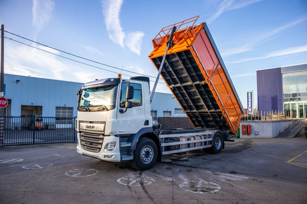 DAF CF 410-4x2 - 13 642 KM - 26m3 image