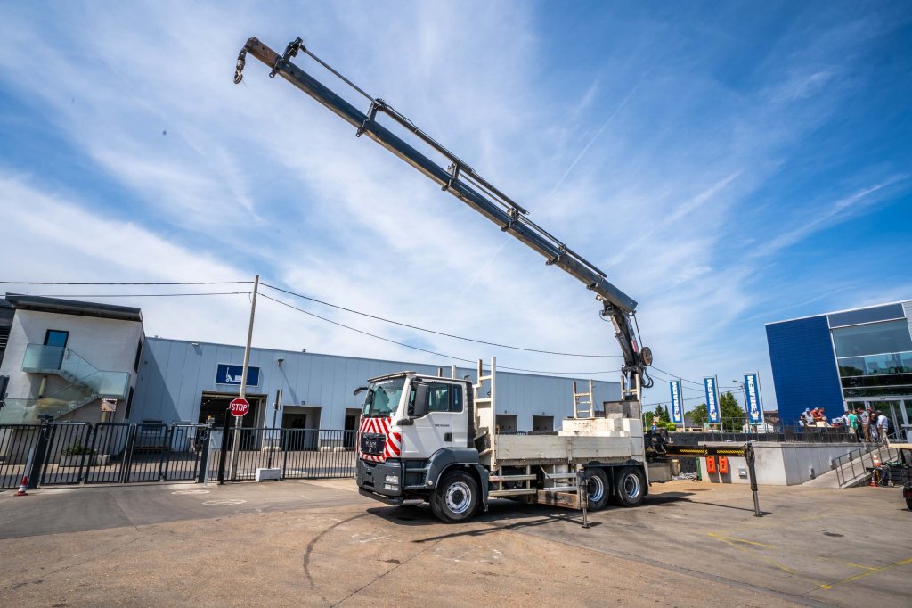 MAN TGS 33.400 BB - HIAB 377 E-5 HIPRO image