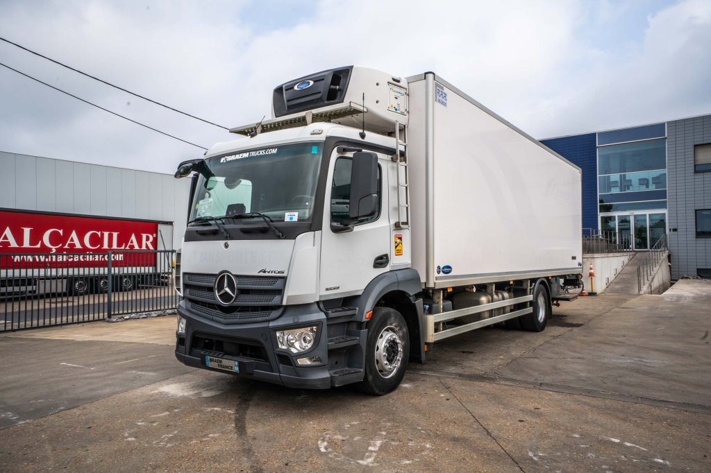 MERCEDES ANTOS 1833 +CARRIER SUPRA MULTI 1250Mt+DHOLLANDIA 2.5T image