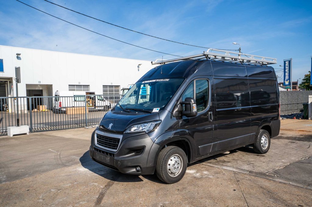 PEUGEOT BOXER 2.2 HDI image