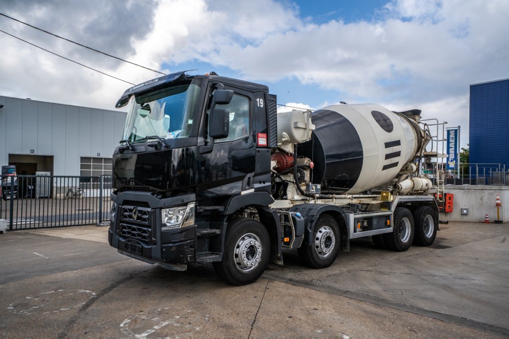 RENAULT C430 - LIEBHERR 9M3-BELGIUM TRUCK image