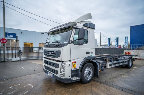 VOLVO FM 330 FM 330 2013 2 image 16