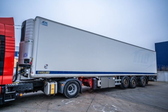 CHEREAU CHEREAU+CARRIER VECTOR 1950 MULTI TEMP. Chereau CHEREAU+CARRIER VECTOR 1950 MULTI TEMP. 2013 2 Refrigerated semi t...