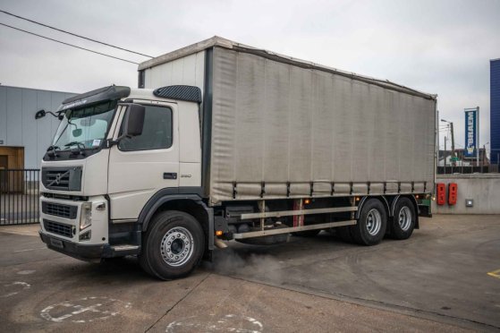 VOLVO FM 330+10 pneus/tires-intarder FM 330+10 pneus/tires-intarder 2010 2 image 31