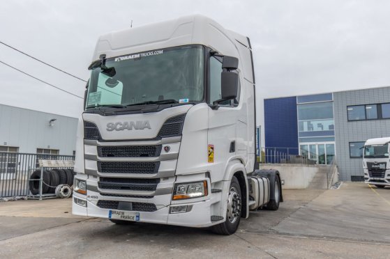 SCANIA R450 NEW MODEL+RETARDER R450 NEW MODEL+RETARDER 2018 2 Tractor Units image 100