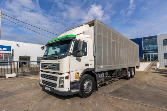 VOLVO FM 360 -6x2 (10pneus/tires) FM 360 -6x2 (10pneus/tires) 2008 2 image 10