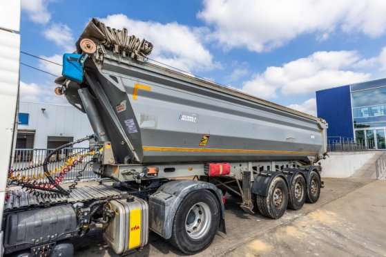 BENALU HARDOX 26m3+BACHE Benalu HARDOX 26m3+BACHE 2017 2 image 32