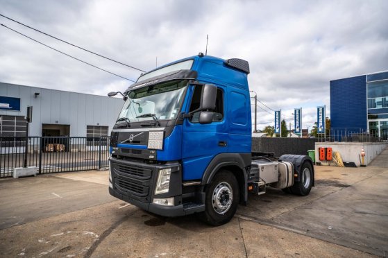 VOLVO FM 420 + KIPHYDR. FM 420 + KIPHYDR. 2018 2 Tractor Units image 76