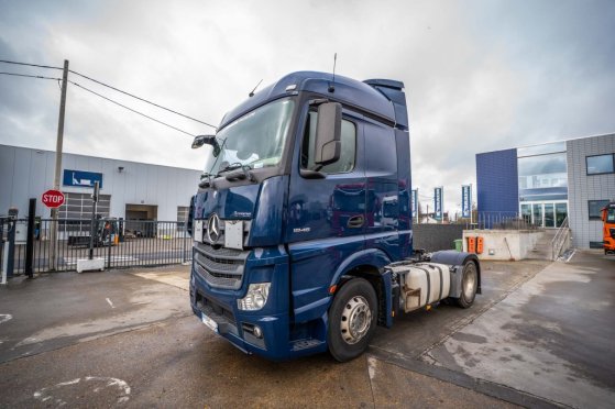 MERCEDES ACTROS 1846+ADR Mercedes-Benz ACTROS 1846+ADR 2018 2 Tractor Units image 73