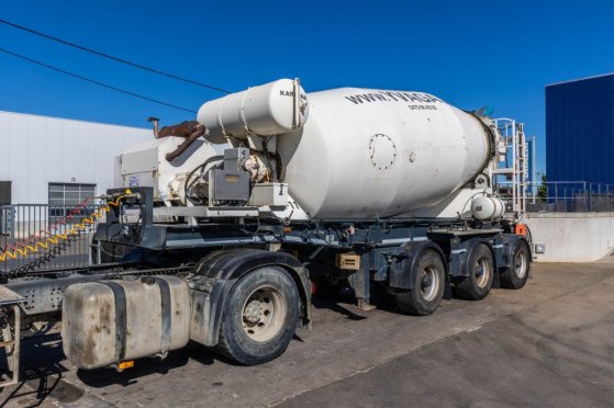 RENDERS BETON MIXER 12M3 + MOTOR/MOTEUR/ENGIN (MALAXEUR/MISCHER) Renders BETON MIXER 12M3 + MOTOR/MOTEUR/ENGIN (MALAXEUR/M...