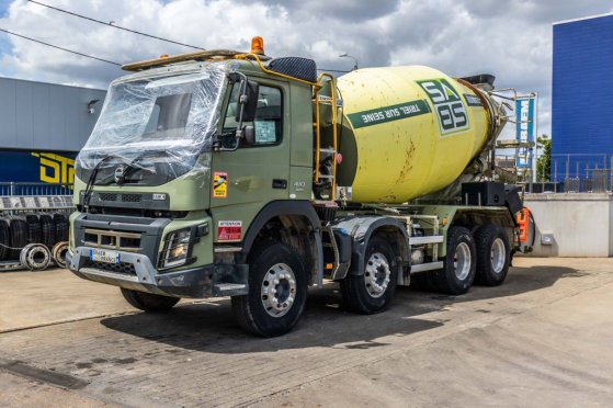 VOLVO FMX 410+LIEBHERR FMX 410+LIEBHERR 2015