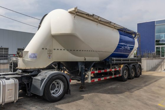 FELDBINDER EUT 40.3- 40.000 L CEMENT/CIMENT/ZEMENT Feldbinder EUT 40.3- 40.000 L CEMENT/CIMENT/ZEMENT 2011 2 Tanker semi t...