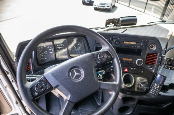 MERCEDES AROCS 1845 HAD + HYDR. AROCS 1845 HAD + HYDR. 2017 2 Tractor Units image 10