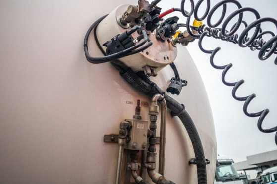 Heavy machinery product image - Image 10 of 15