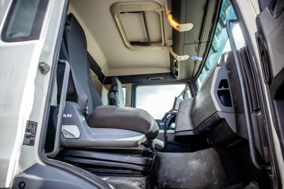 MAN TGS 32.400BB+LIEBHERR 8M³+BAND/TAPIS 16m TGS 32.400BB+LIEBHERR 8M³+BAND/TAPIS 16m 2014 2 image 10