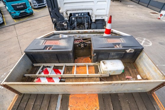 Heavy machinery product image - Image 10 of 15