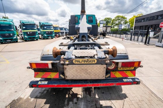 IVECO TRAKKER 360-6x4-PALFINGER TRAKKER 360-6x4-PALFINGER 2015 2 image 25