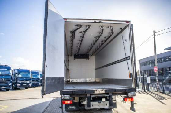 RENAULT D 330 -CARRIER SUPRA 850-Vlees/Meat/Viande/Fleisch D 330 -CARRIER SUPRA 850-Vlees/Meat/Viande/Fleisch 2014 2 image 25