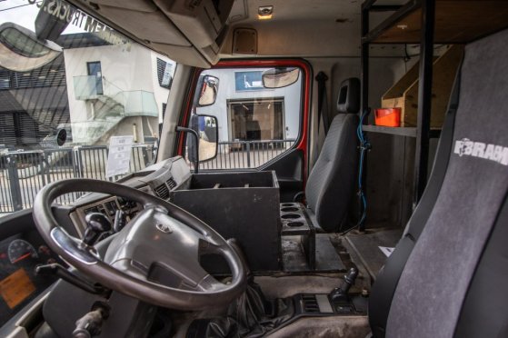 VOLVO FE 300 - 172 890 KM FE 300 - 172 890 KM 2011 2 Tipper trucks image 23