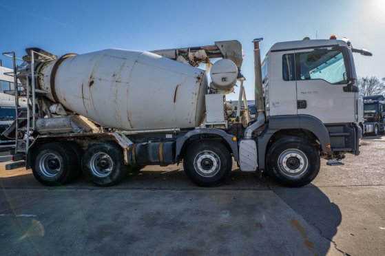 MAN TGS 32.360 BB+LIEBHERR 8m3+TAPIS THEAMS 12m TGS 32.360 BB+LIEBHERR 8m3+TAPIS THEAMS 12m 2013 2 image 25