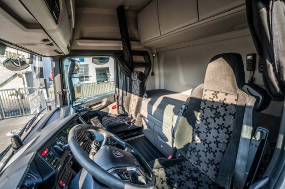 SCANIA R 450 NEW MODEL + RETARDER R 450 NEW MODEL + RETARDER 2019 2 Tractor Units image 40