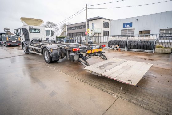 RENAULT D19 WIDE 320 DXI + DHOLLANDIA 2T. D19 WIDE 320 DXI + DHOLLANDIA 2T. 2018 2 image 13