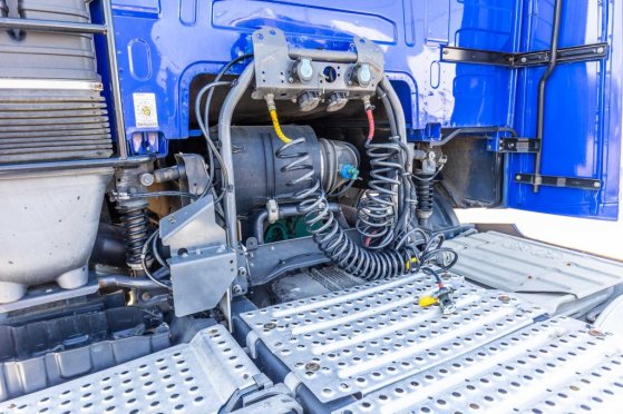 VOLVO FH 420 590 2015 2 Tractor Units image 10