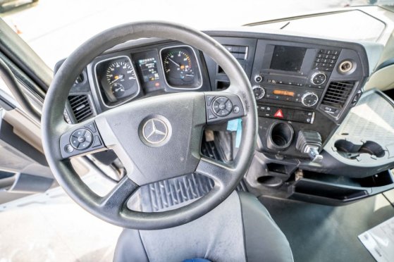 MERCEDES ACTROS 1845 LS Mercedes-Benz ACTROS 1845 LS 2015 2 Tractor Units image 10