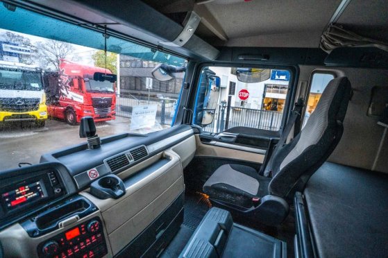 MAN TGX 18.420 XL BLS+INTARDER+HYDR. TGX 18.420 XL BLS+INTARDER+HYDR. 2017 2 Tractor Units image 10