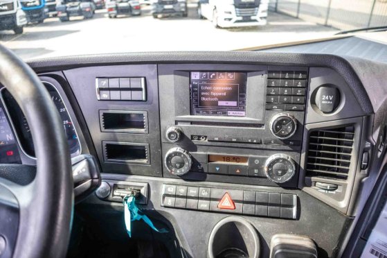 MERCEDES ACTROS 1848 LS Mercedes-Benz ACTROS 1848 LS 2015 2 Tractor Units image 10