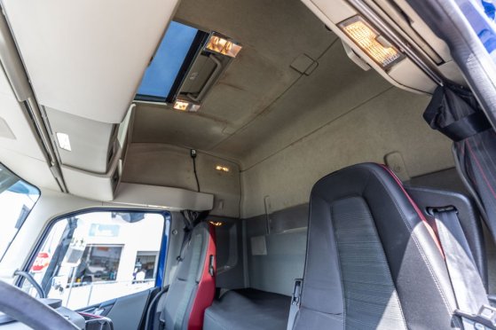 VOLVO FH 420 590 2015 2 Tractor Units image 10