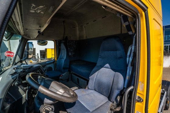VOLVO FH 400+E5+KIPHYDR. 590 2008 2 Tractor Units image 55