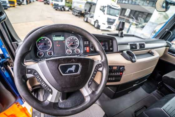 MAN TGX 18.420 XL BLS-INTARDER+HYDR. TGX 18.420 XL BLS-INTARDER+HYDR. 2017 2 Tractor Units image 10