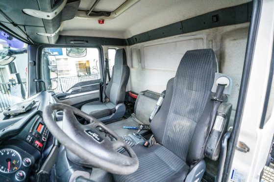 MAN TGS 33.440 BLS - MANUAL - BIG AXLES TGS 33.440 BLS - MANUAL - BIG AXLES 2008 2 Tractor Units image 10