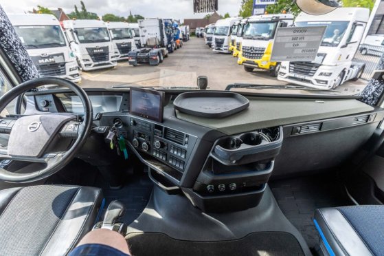 VOLVO FH 500 -6X4 590 2023 2 Tractor Units image 65