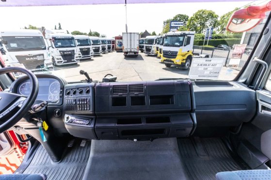 MAN TGA 18.480 XLX BLS + KIPHYDR. TGA 18.480 XLX BLS + KIPHYDR. 2007 2 Tractor Units image 38