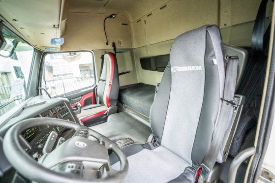 VOLVO FMX 460 GLOB + HYDR FMX 460 GLOB + HYDR 2017 2 Tractor Units image 70