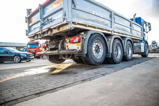 MAN TGS 35.440 BL 8x4-4 TGS 35.440 BL 8x4-4 2015 2 Tipper trucks image 29