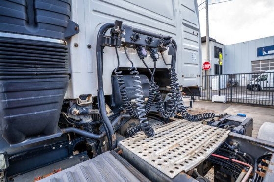 VOLVO FMX 420+HYDR FMX 420+HYDR 2010 2 Tractor Units image 82