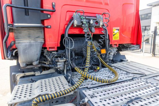 RENAULT T460+HYDR T460+HYDR 2017 2 Tractor Units image 10