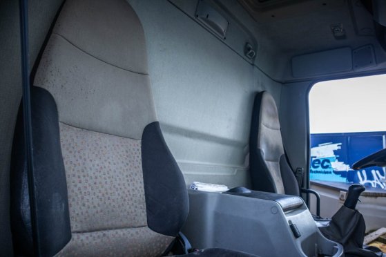 RENAULT PREMIUM 320 DXI+CITERNE ALIMENTAIRE ( engine problem) PREMIUM 320 DXI+CITERNE ALIMENTAIRE ( engine problem) 2007 2...