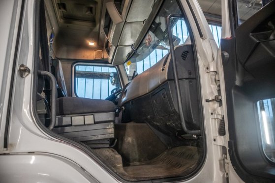 RENAULT KERAX 380DXI-8x4+PK18TM/3EXT KERAX 380DXI-8x4+PK18TM/3EXT 2011 2 image 26