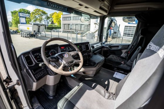 SCANIA R450-NEW MODEL + KIPHYDR. R450-NEW MODEL + KIPHYDR. 2017 2 Tractor Units image 11