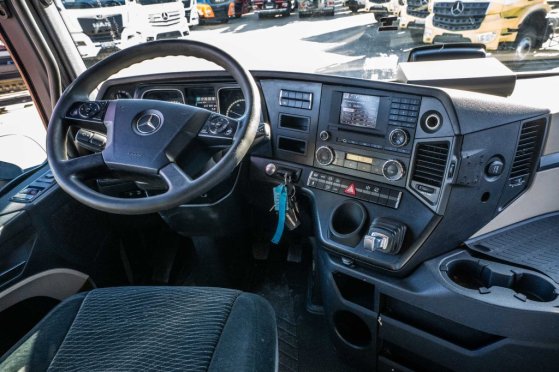 MERCEDES ACTROS 1843 LS+KIPHYDR. ACTROS 1843 LS+KIPHYDR. 2017 2 Tractor Units image 41