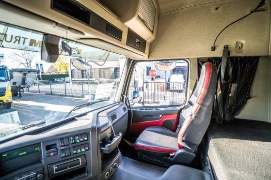 VOLVO FMX 460 GLOB + HYDR FMX 460 GLOB + HYDR 2016 2 Tractor Units image 26