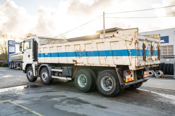 MAN TGS 41.400 BB TGS 41.400 BB 2008 2 Tipper trucks image 26