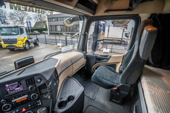 MERCEDES ACTROS 1846+ADR Mercedes-Benz ACTROS 1846+ADR 2018 2 Tractor Units image 53