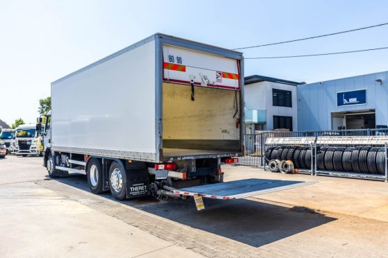 RENAULT D26.320-6x2+DHOLLANDIA 2T. D26.320-6x2+DHOLLANDIA 2T. 2017 2 image 11